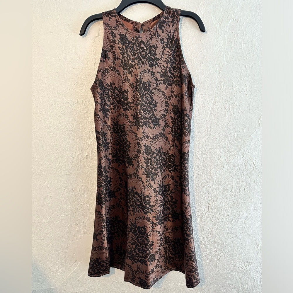 Darling vintage mini dress size 7/8. floral lace pattern on rose color satin.